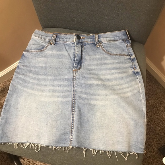 🔹BDG Denim Mini🔹from Urban Outfitters - Picture 5 of 6